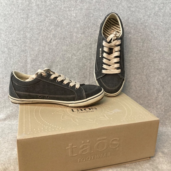 Taos Moc Star Sneakers Women’s Size 7 Low Profile Comfort Shoe With Box - Picture 2 of 11